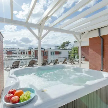 Klifowa 11 Апартаменты Реваль