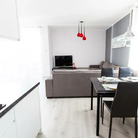 Klifowa 11 * Реваль