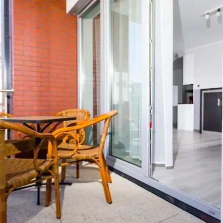 Klifowa 11 Реваль