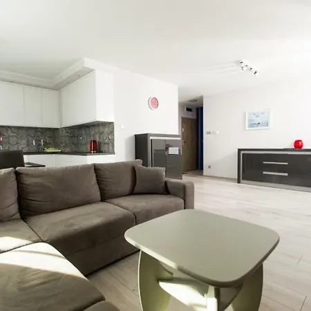 Klifowa 11 * Реваль